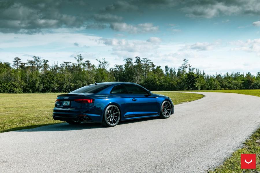  Audi RS5 Coupe on Vossen Wheels (HF-3) 2019 года  (фото 11 из 27)